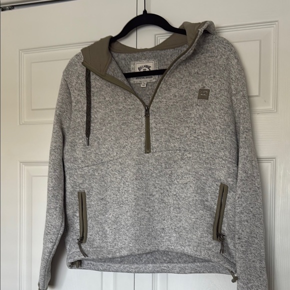 Billabong Gray oversized Hooded Sweatshirt with Quarter-Zip. - Picture 2 of 6
